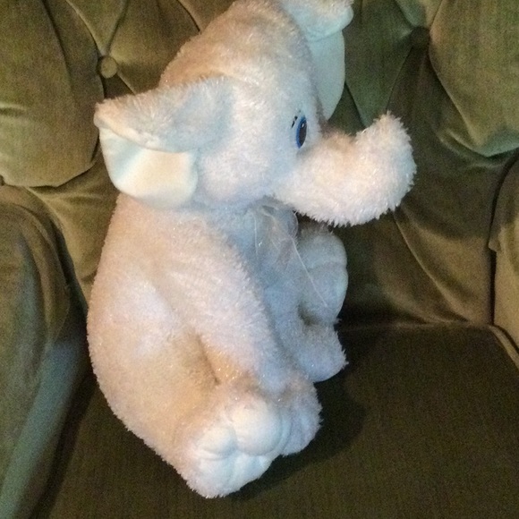 ⭐️ Adorable White Elephant Plush Stuff Animal by Kelly Toy - Picture 2 of 9